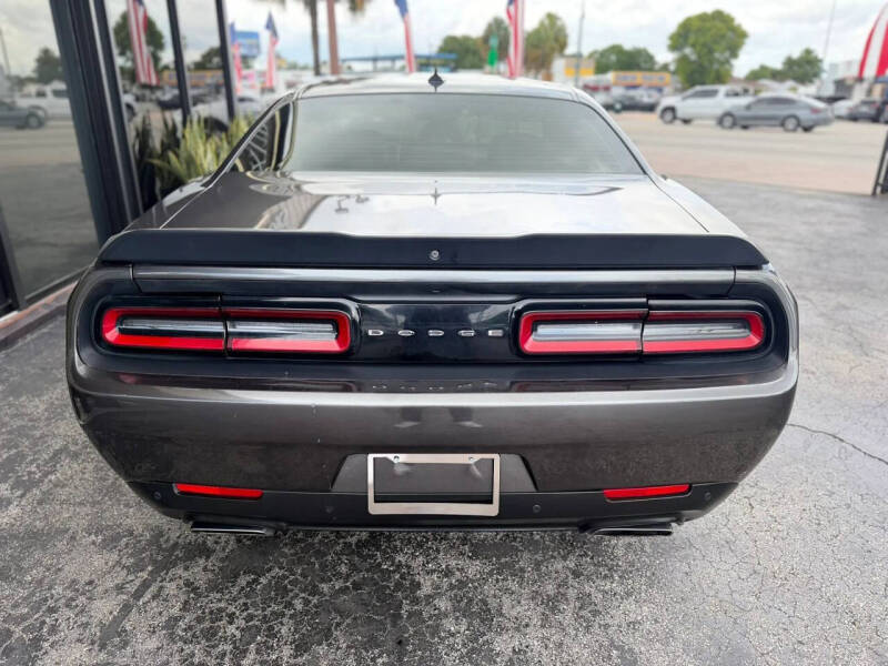 2015 Dodge Challenger