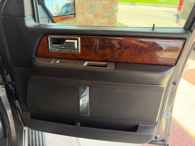 2012 Lincoln Navigator