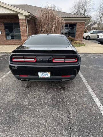 2019 Dodge Challenger SXT