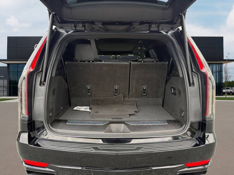 2023 Cadillac Escalade Sport