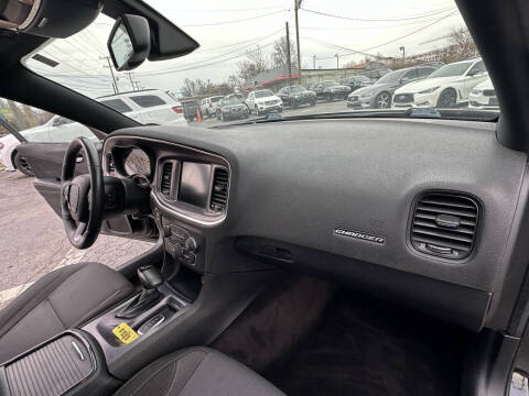 2016 Dodge Charger SXT