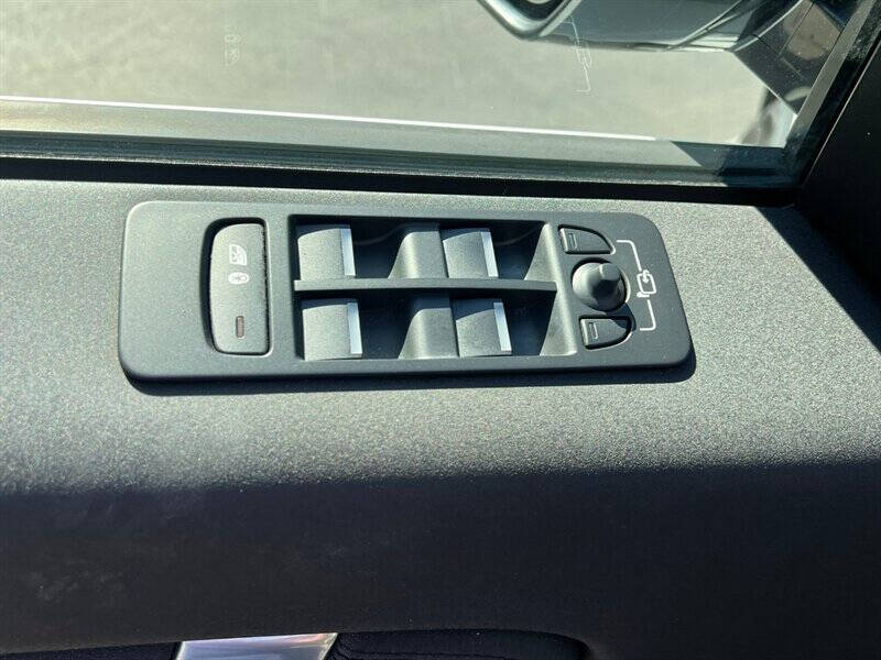 2020 Land Rover Discovery Sport P250 Standard