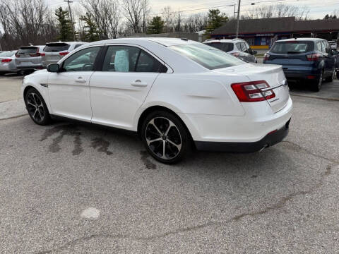 2015 Ford Taurus Limited