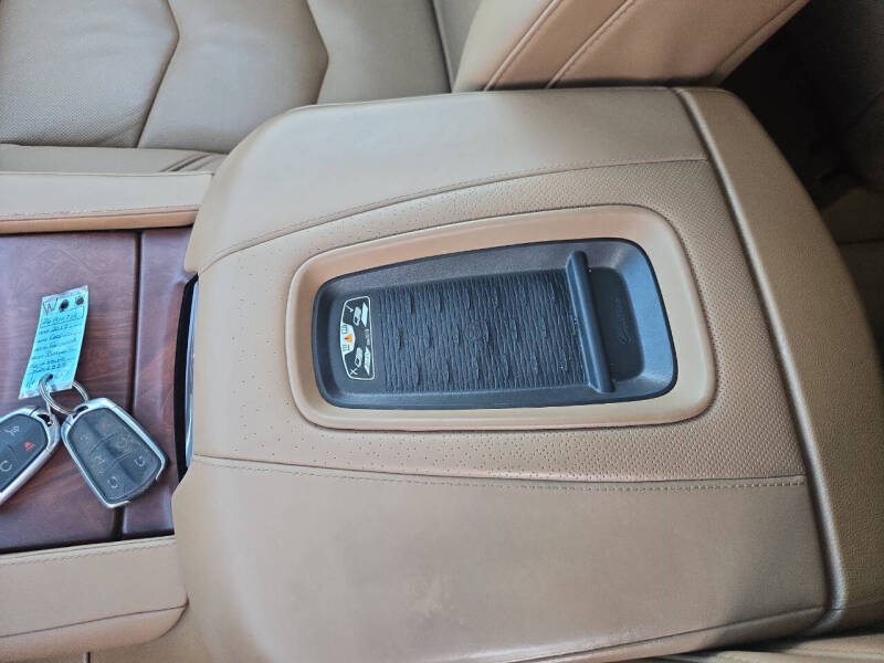 2017 Cadillac Escalade Platinum