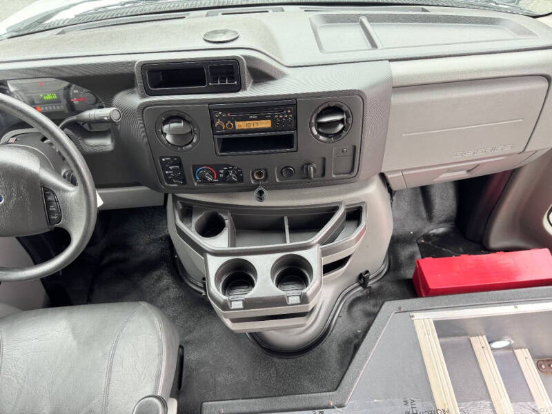 2016 Ford E-Series