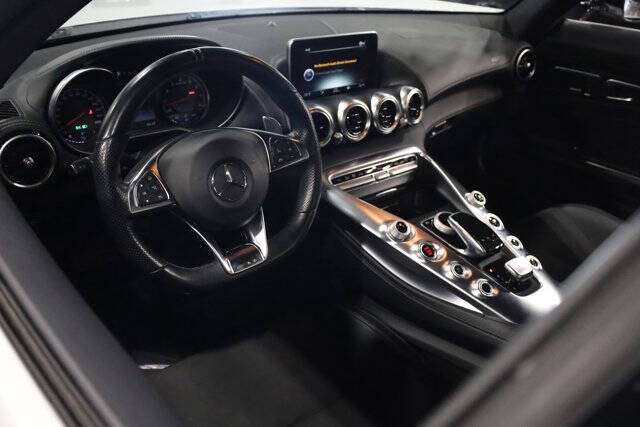 2017 Mercedes-Benz AMG GT