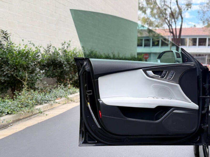 2014 Audi RS 7 4.0T quattro Prestige