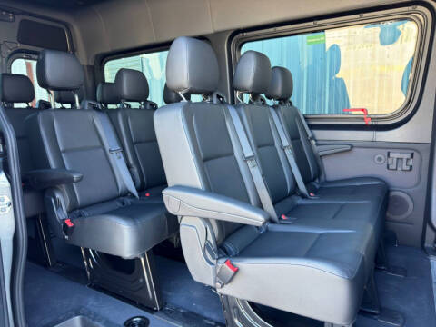 2024 Mercedes-Benz Sprinter 2500