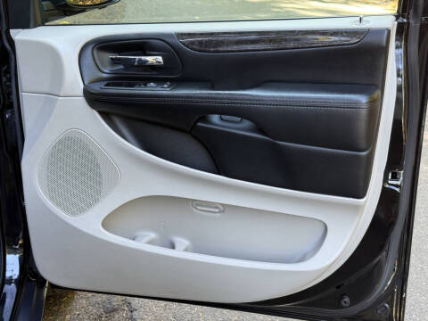 2015 Dodge Grand Caravan SE