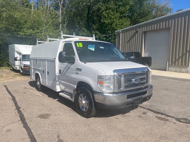 2015 Ford E-Series for sale at Auto Towne in Abington MA