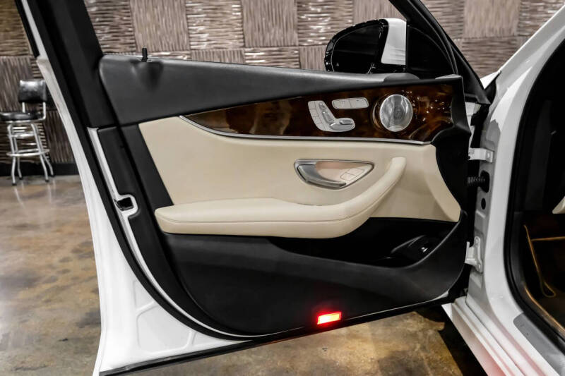 2019 Mercedes-Benz E-Class E 300 4MATIC