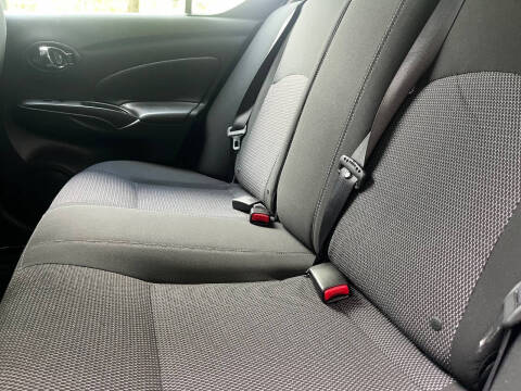 2018 Nissan Versa SV