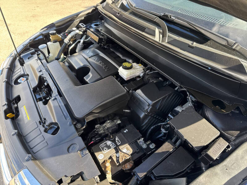 2019 Nissan Pathfinder S