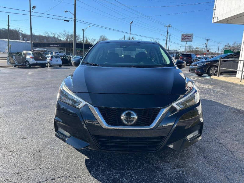 2021 Nissan Versa SR