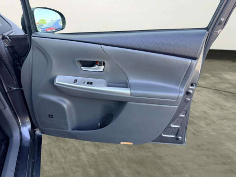 2012 Toyota Prius v Five