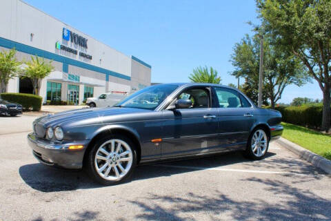 2004 Jaguar XJR