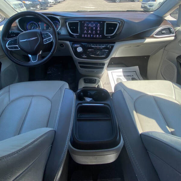 2018 Chrysler Pacifica Touring L