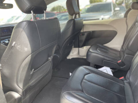 2018 Chrysler Pacifica Touring L