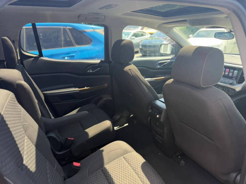 2018 GMC Acadia SLE-2