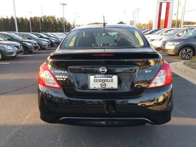 2019 Nissan Versa SV