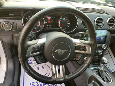 2016 Ford Mustang V6