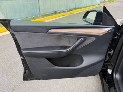 2025 Tesla Model Y Long Range