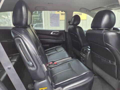 2020 Nissan Pathfinder SL