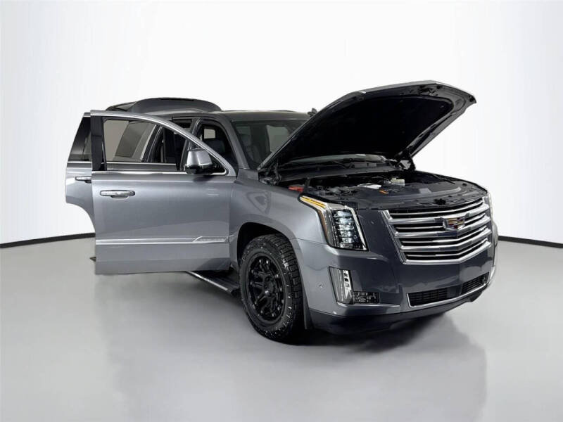 2020 Cadillac Escalade Platinum