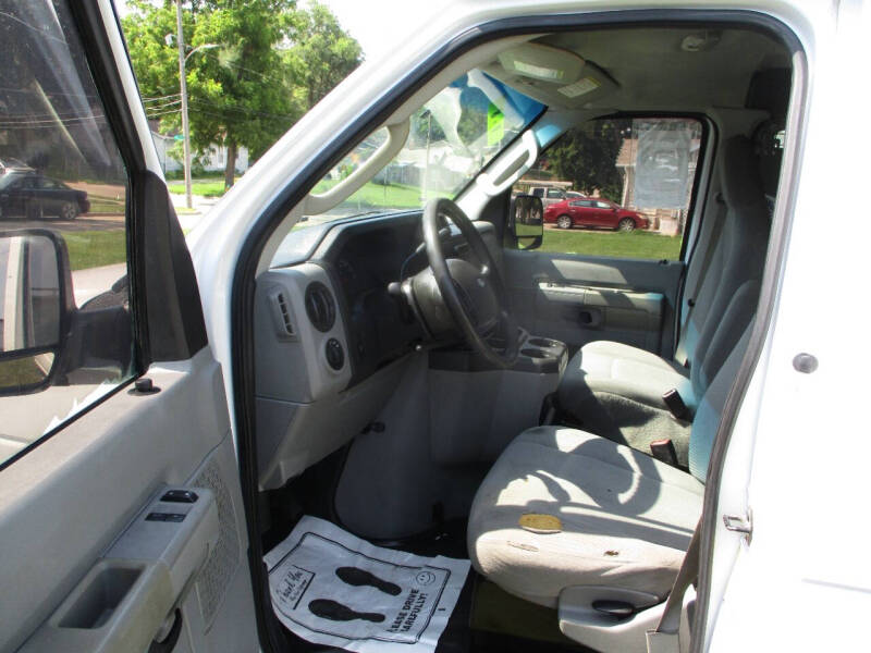 2014 Ford E-Series E-250