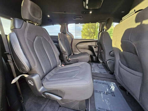 2020 Chrysler Pacifica Touring