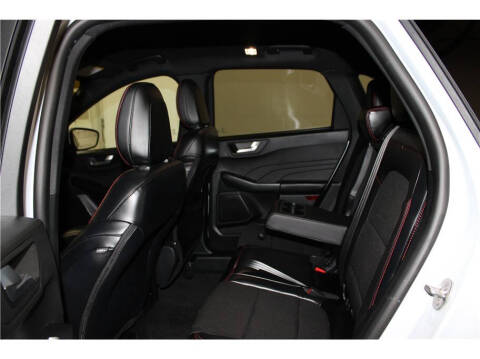 2025 Ford Escape ST-Line Select