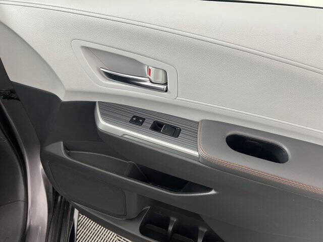 2022 Toyota Sienna XSE 7-Passenger