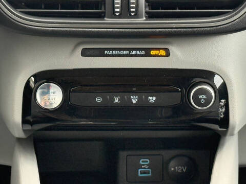 2023 Ford Escape Hybrid Active