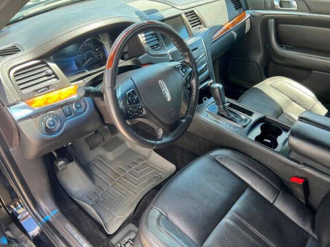 2016 Lincoln MKS