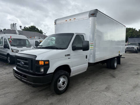 2017 Ford E-Series E-350 SD
