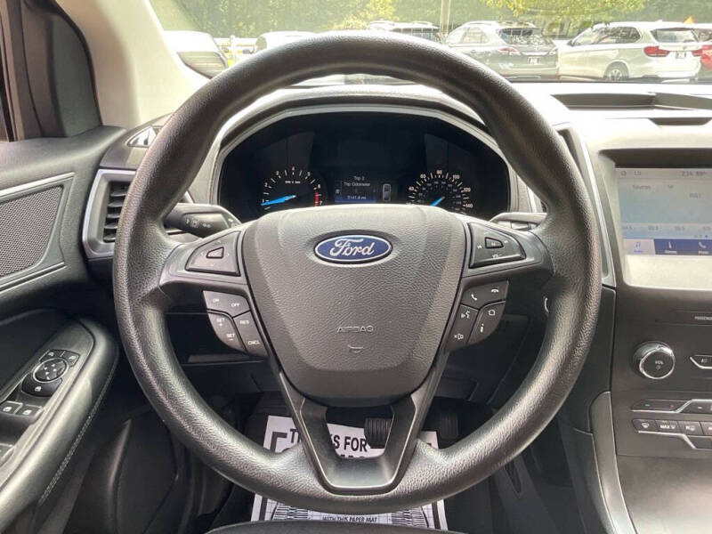 2020 Ford Edge SE