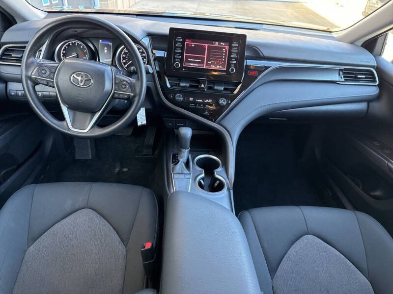 2024 Toyota Camry LE