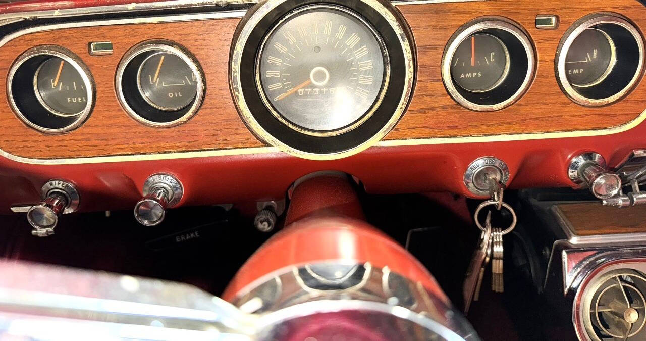 1965 Ford Mustang 23