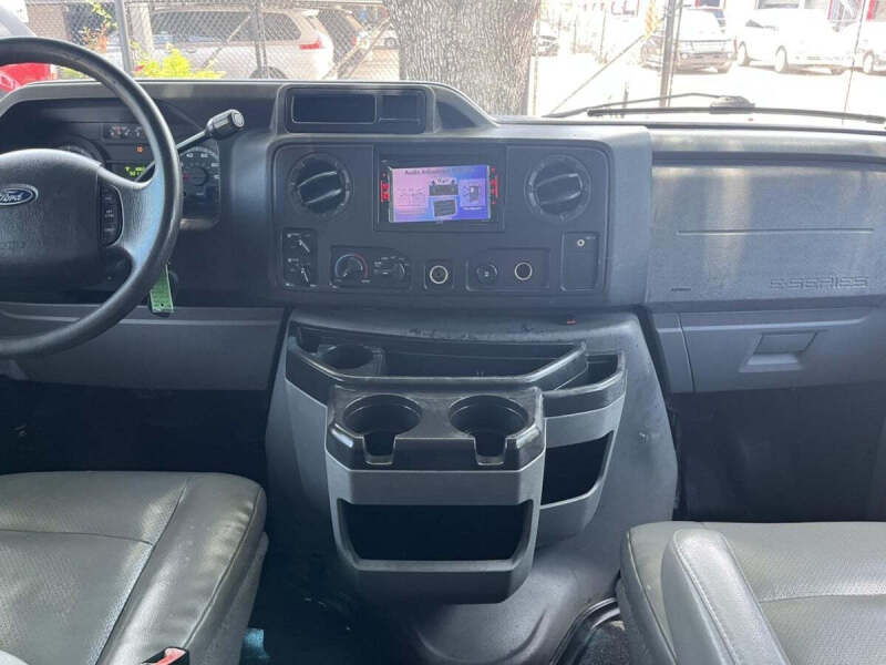 2012 Ford E-Series