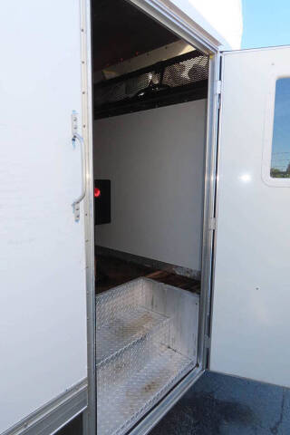 2017 Ford E-Series E-450 SD