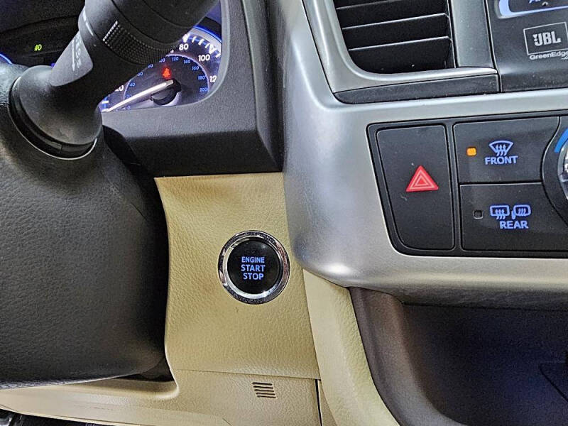 2016 Toyota Highlander