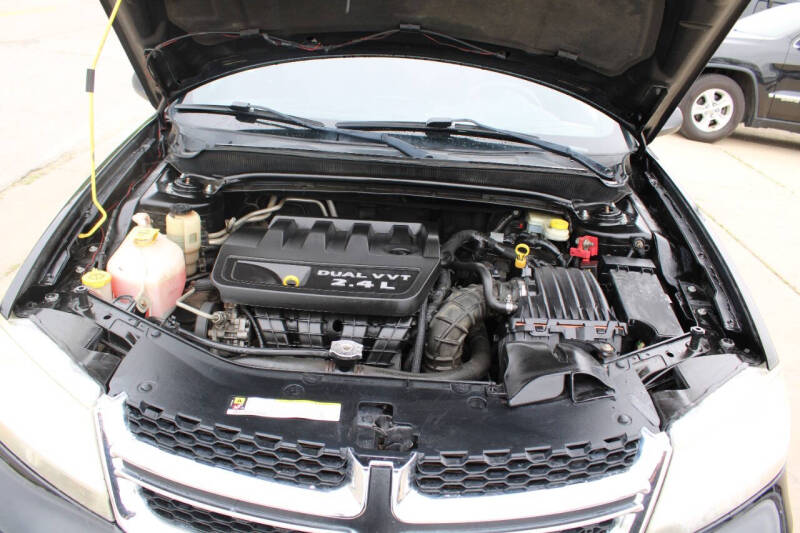 2013 Dodge Avenger SE