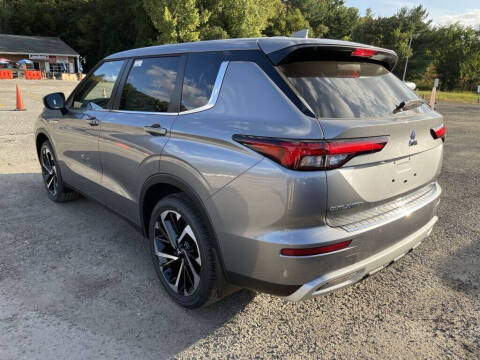 2024 Mitsubishi Outlander