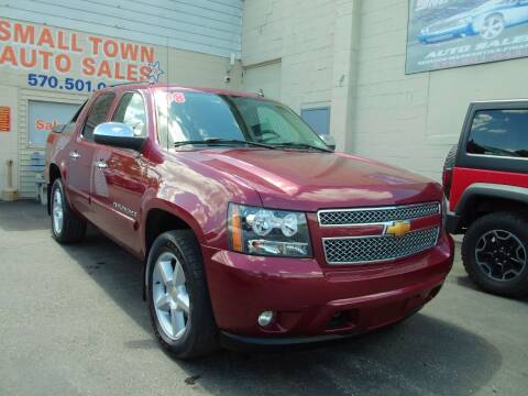 2008 Chevrolet Avalanche for sale at Small Town Auto Sales in Hazleton PA