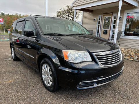 2013 Chrysler Town and Country for sale at G & G Auto Sales in Steubenville OH