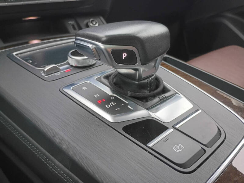 2020 Audi Q5 quattro Premium Plus 45 TFSI