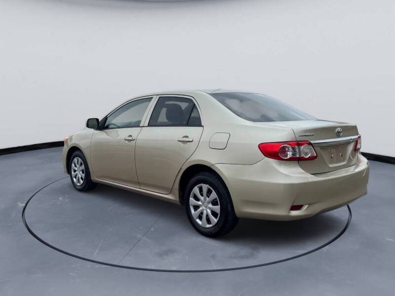 2013 Toyota Corolla LE