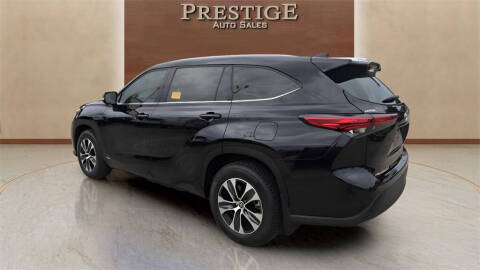 2022 Toyota Highlander Hybrid XLE