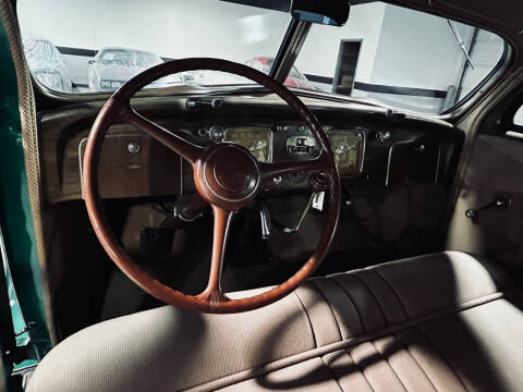 1937 Chrysler Airflow