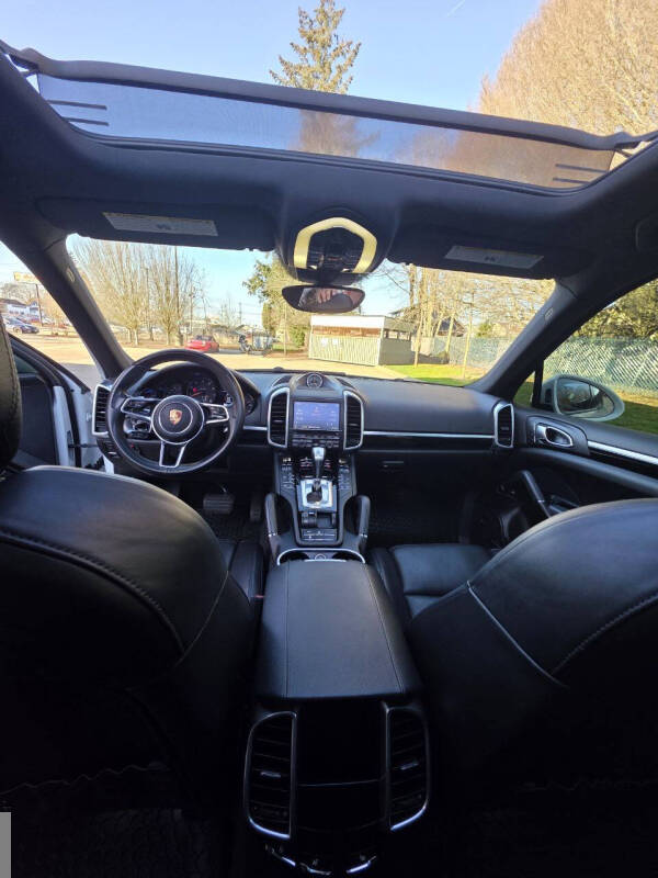 2016 Porsche Cayenne